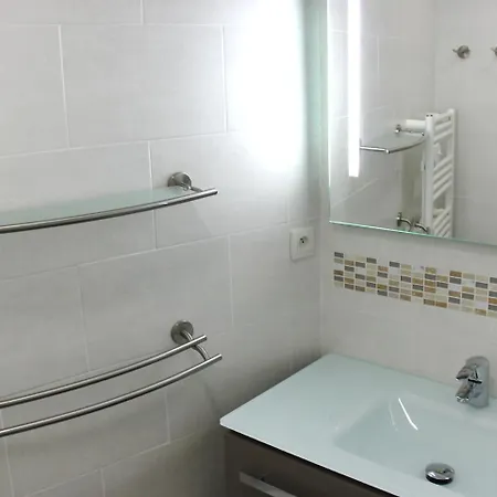 L'ilot Saint Jacques By Interhome *